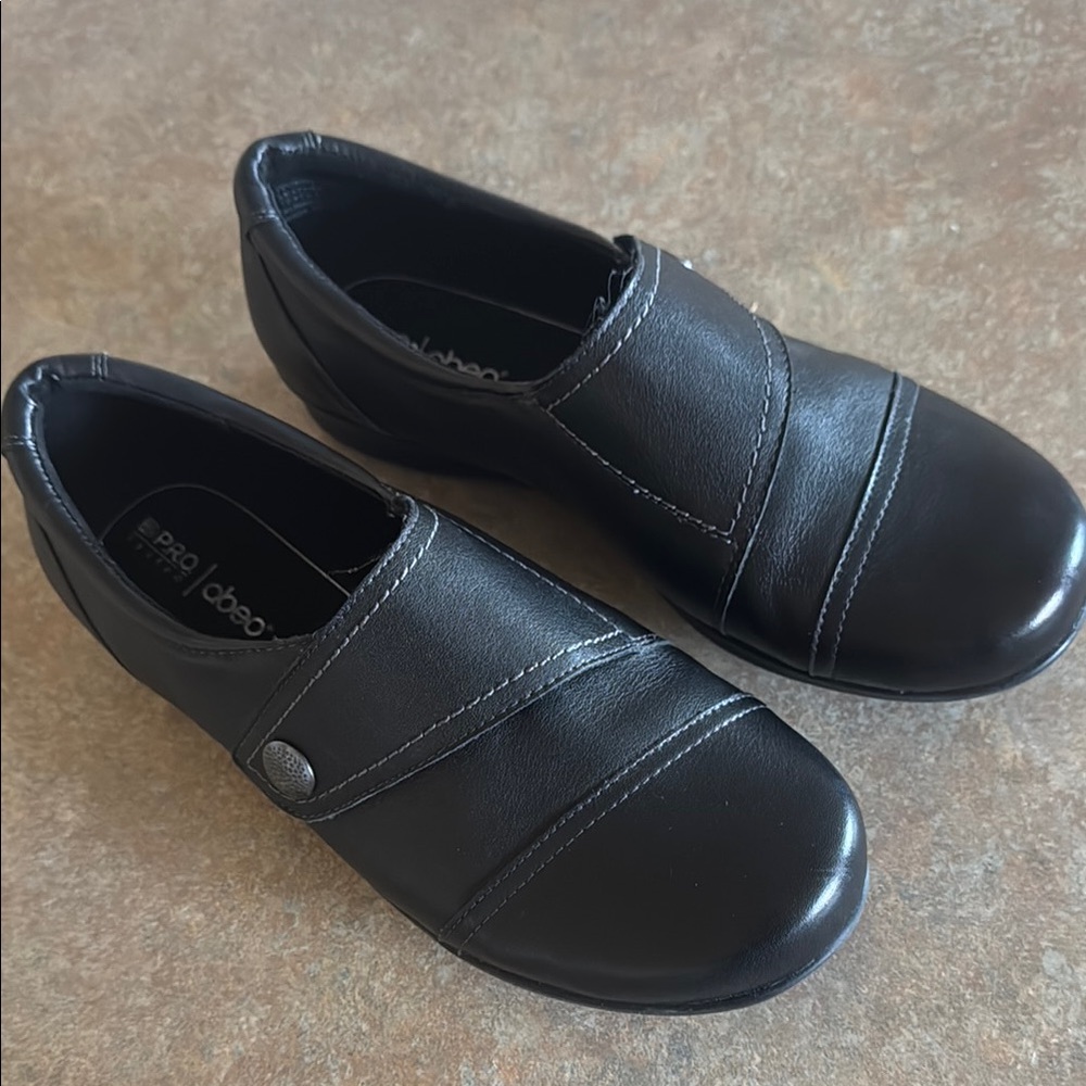 abeo Women’s Black Leather Shoes - New